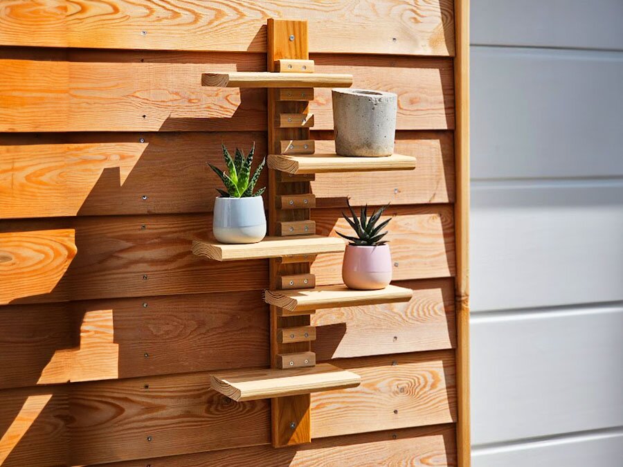 Outdoor Wandregal aus Holz – DIY