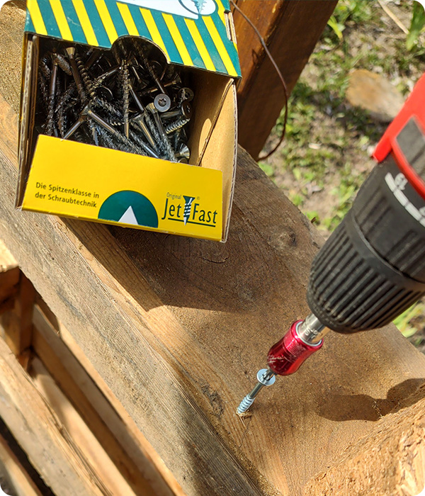Paletten Schrauben mir Jet-Fast